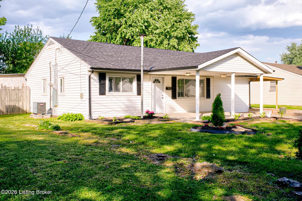 7301 Watson Ln, Louisville, KY 40272