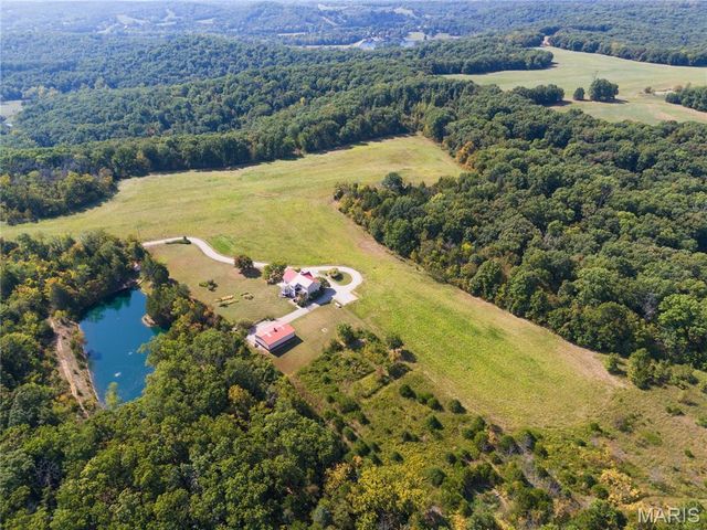 507 Leach Branch Road, Hermann, MO 65041