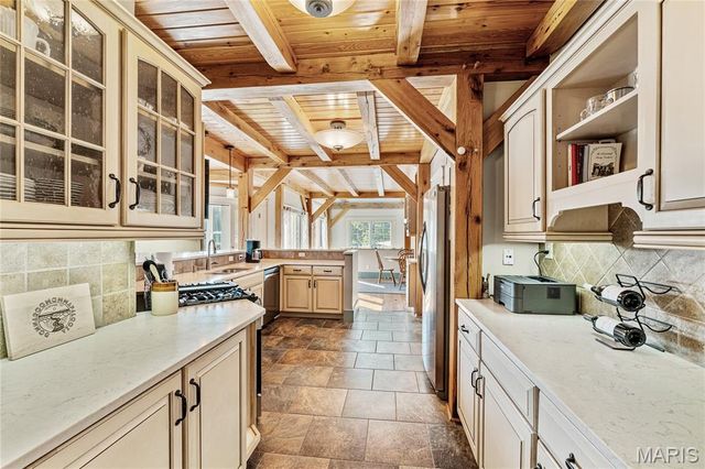 507 Leach Branch Road, Hermann, MO 65041