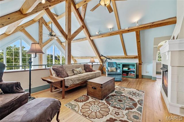 507 Leach Branch Road, Hermann, MO 65041