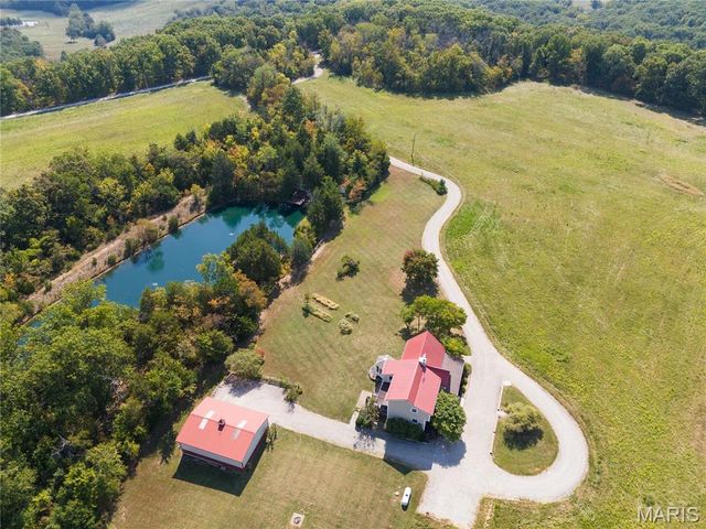 507 Leach Branch Road, Hermann, MO 65041