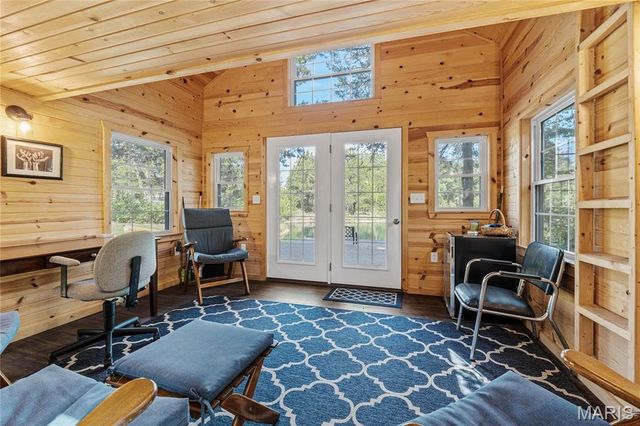 507 Leach Branch Road, Hermann, MO 65041