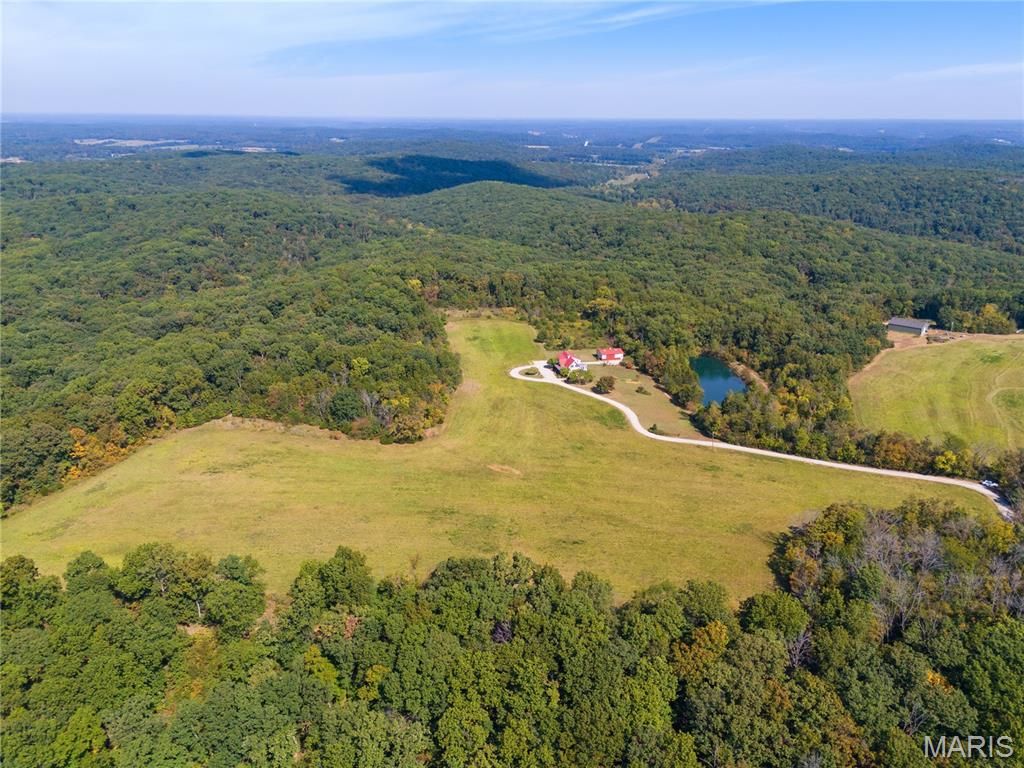 507 Leach Branch Road, Hermann, MO 65041