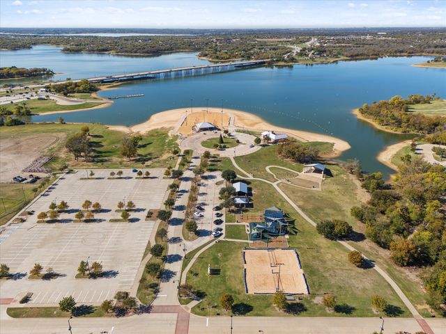 1600 Lake Grove Drive, Little Elm, TX 75068