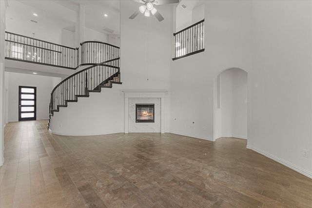 1600 Lake Grove Drive, Little Elm, TX 75068