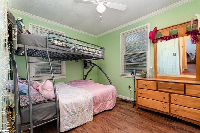 7 Edgewood Street, Liberty, SC 29657