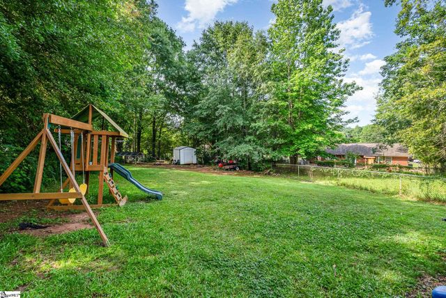 7 Edgewood Street, Liberty, SC 29657