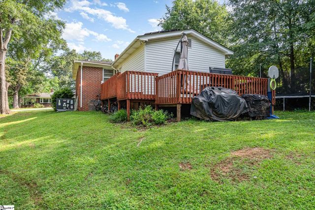 7 Edgewood Street, Liberty, SC 29657