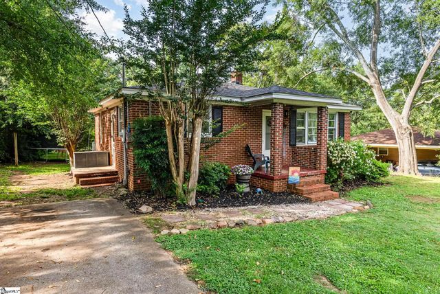 7 Edgewood Street, Liberty, SC 29657