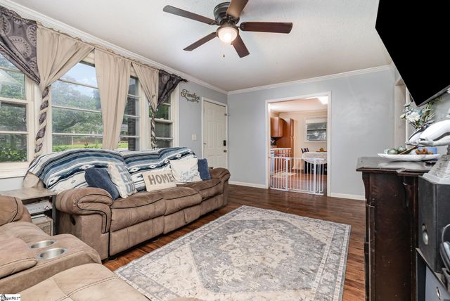 7 Edgewood Street, Liberty, SC 29657