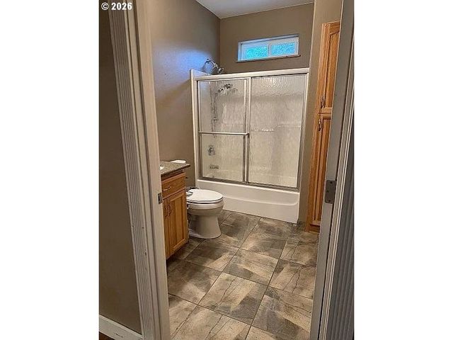 300 MATTIE K Ln, Roseburg, OR 97471