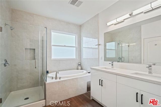 904 Warwick Avenue, Thousand Oaks, CA 91360