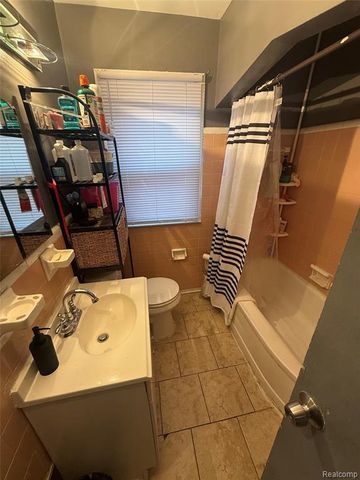 16707 Prevost Street, Detroit, MI 48235