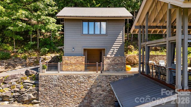 109 Cold Deck Way 151, Sylva, NC 28779