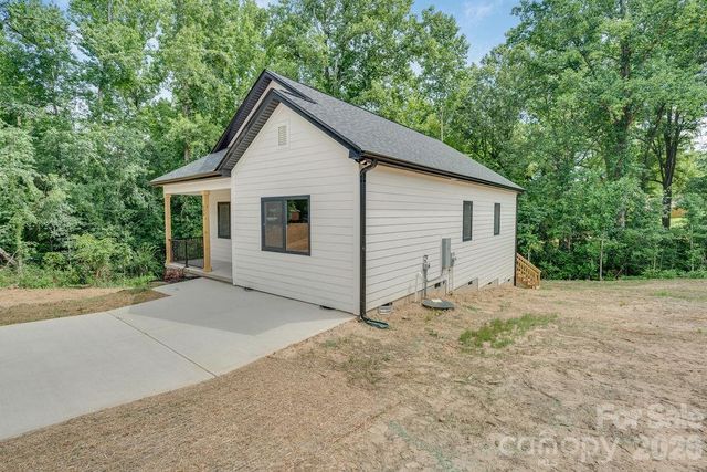 504 N Pine Street, Cherryville, NC 28021