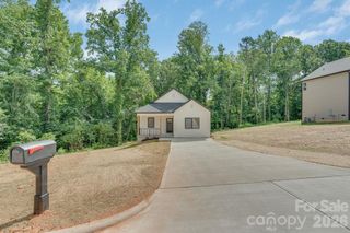 504 N Pine Street, Cherryville, NC 28021