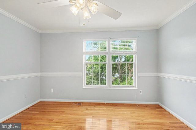 9 HUNTER TRL, Stafford, VA 22554
