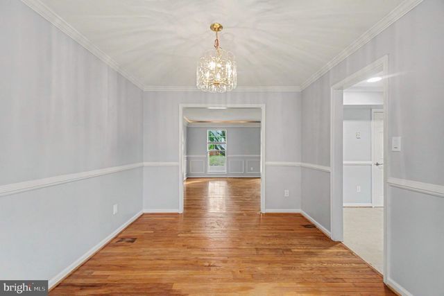 9 HUNTER TRL, Stafford, VA 22554