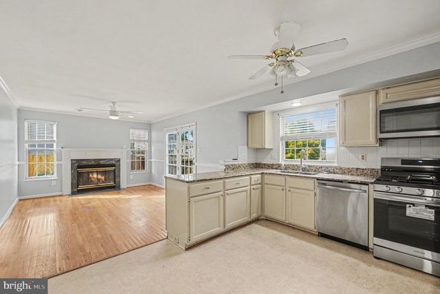 9 HUNTER TRL, Stafford, VA 22554