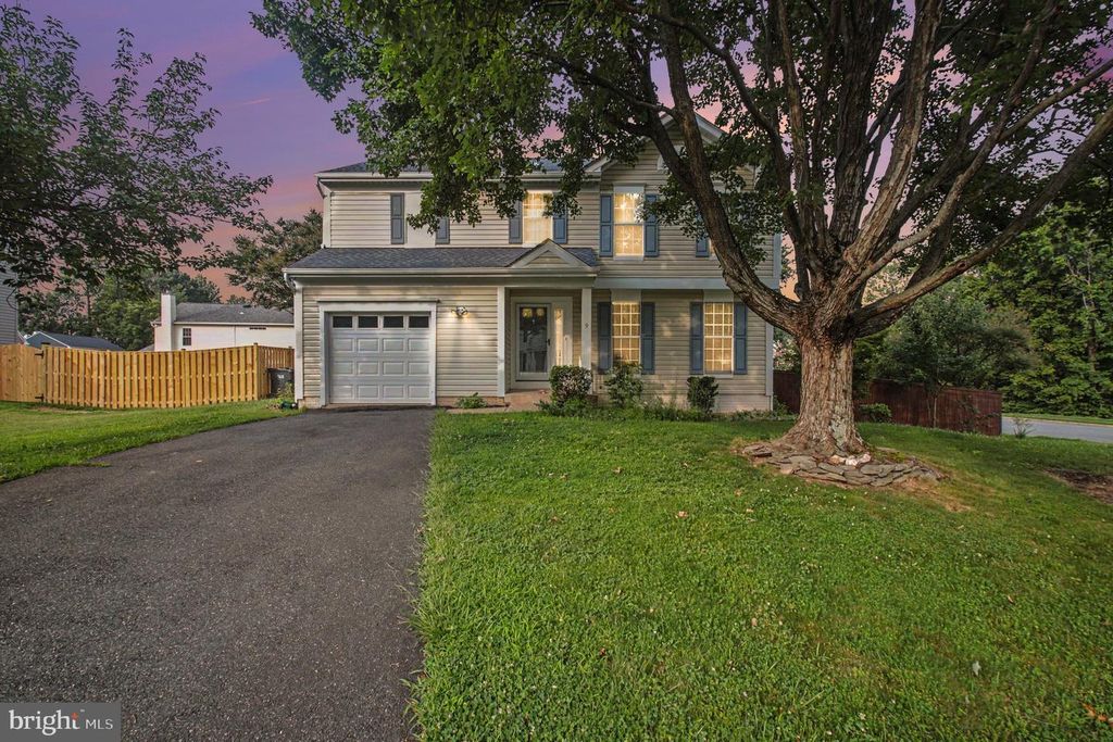 9 HUNTER TRL, Stafford, VA 22554