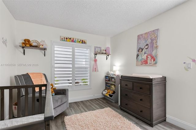 8864 NW 189th Ter, Hialeah, FL 33018