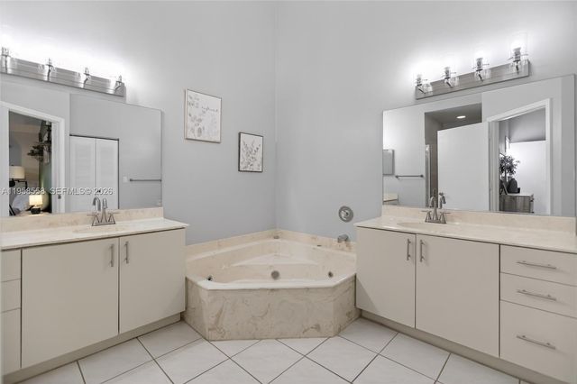 8864 NW 189th Ter, Hialeah, FL 33018