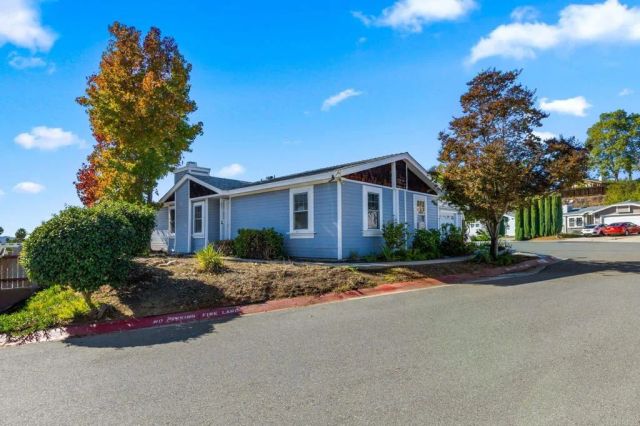 8373 Jackson Heights Court, El Cajon, CA 92021