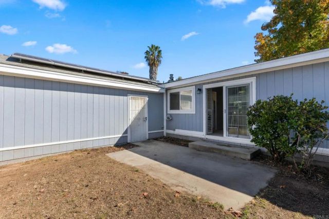 8373 Jackson Heights Court, El Cajon, CA 92021