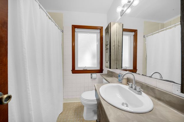 6805 S Kildare Avenue, Chicago, IL 60629