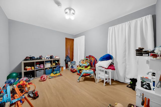 6805 S Kildare Avenue, Chicago, IL 60629