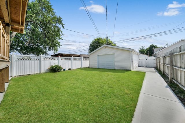 6805 S Kildare Avenue, Chicago, IL 60629