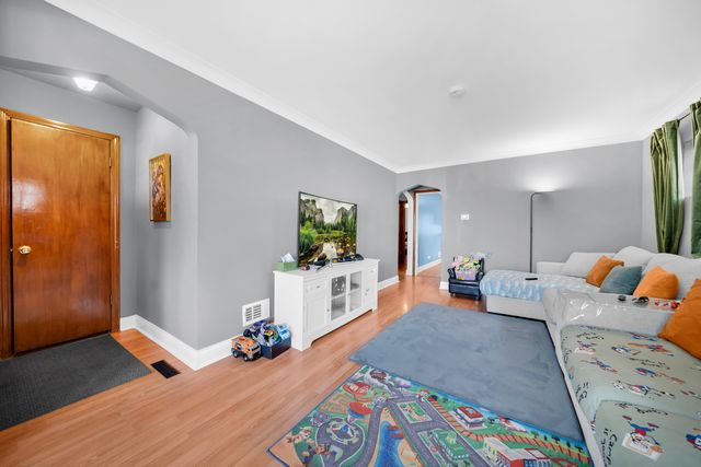 6805 S Kildare Avenue, Chicago, IL 60629