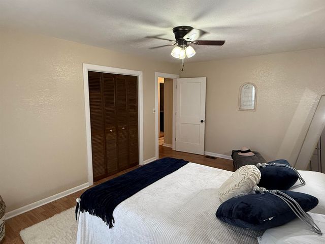 305 Glenora Avenue, Sherwood, AR 72120