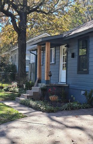 305 Glenora Avenue, Sherwood, AR 72120