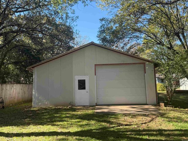 305 Glenora Avenue, Sherwood, AR 72120