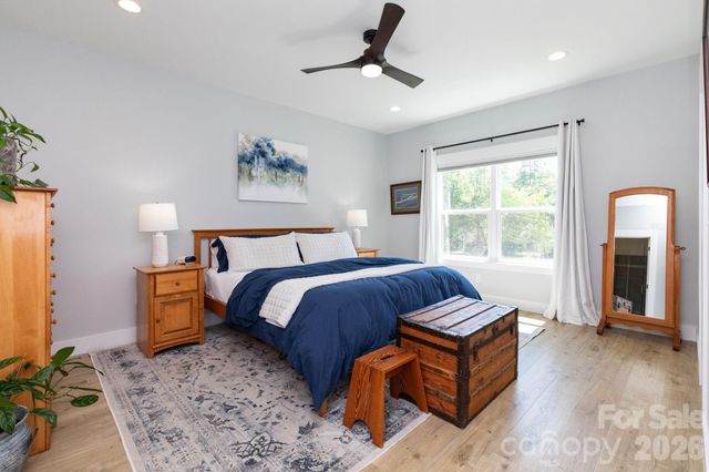 206 Padgettown Road, Black Mountain, NC 28711