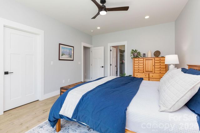 206 Padgettown Road, Black Mountain, NC 28711