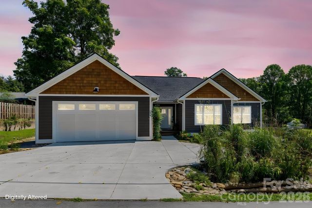 206 Padgettown Road, Black Mountain, NC 28711