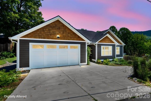 206 Padgettown Road, Black Mountain, NC 28711