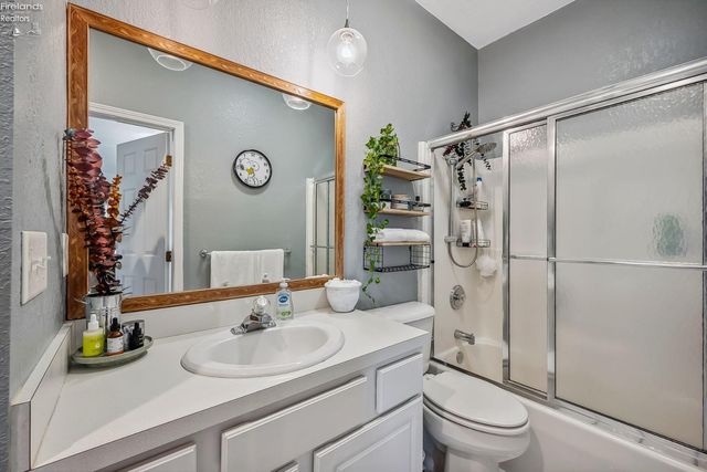 W 8928 Canada Goose Court, Oak Harbor, OH 43449