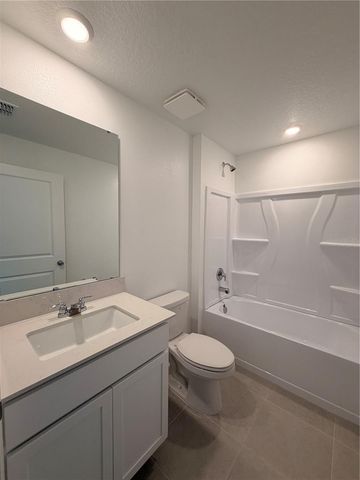 1912 PINE MEADOWS GOLFCOURSE RD, Eustis, FL 32726