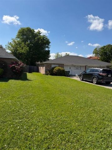 4330 Eileen Street, Lake Charles, LA 70605