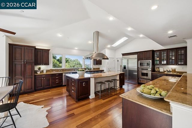 21 Nemea Ln, Lafayette, CA 94549