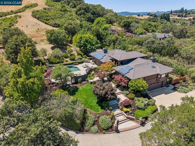 21 Nemea Ln, Lafayette, CA 94549