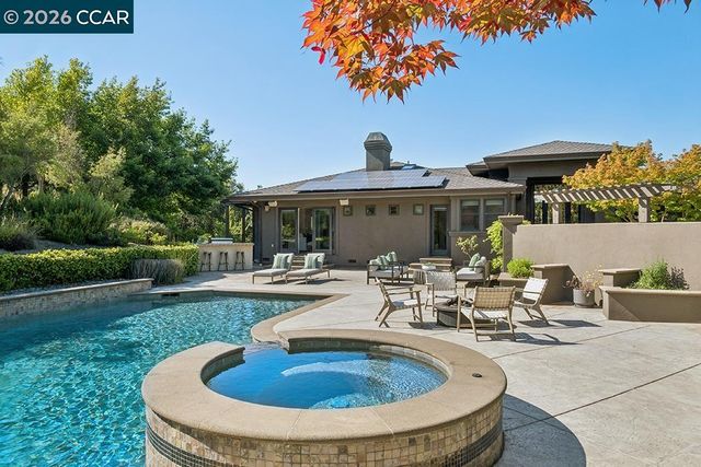 21 Nemea Ln, Lafayette, CA 94549