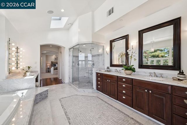21 Nemea Ln, Lafayette, CA 94549