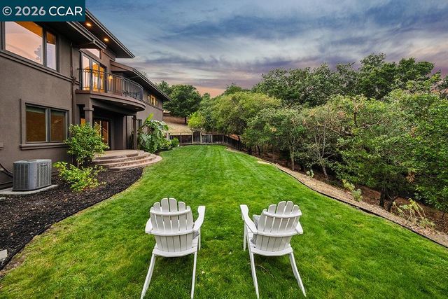21 Nemea Ln, Lafayette, CA 94549