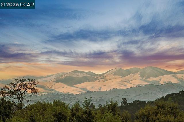 21 Nemea Ln, Lafayette, CA 94549