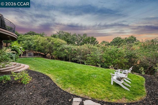 21 Nemea Ln, Lafayette, CA 94549