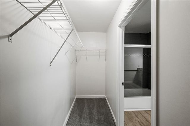 240 W Lake NW Drive, Atlanta, GA 30314